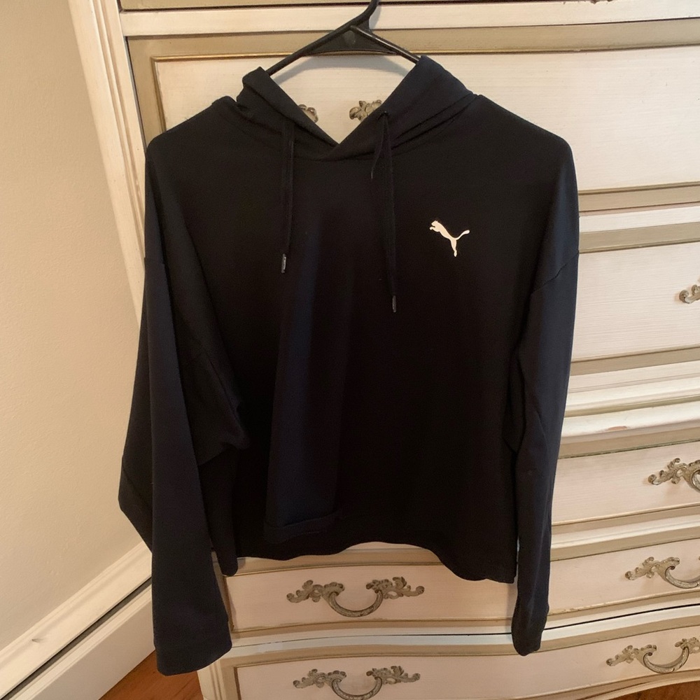 Puma cropped sweatshirt, size XL